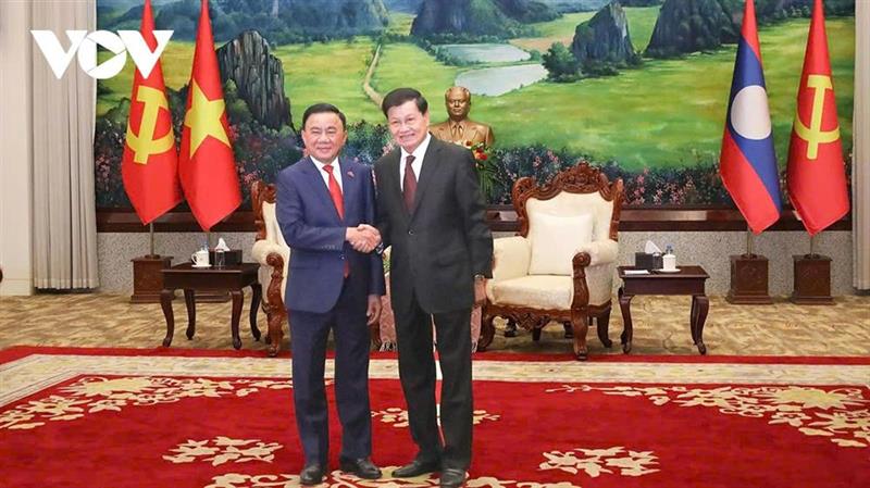 Key Vietnamese Party official meets with top Lao leader in Vientiane