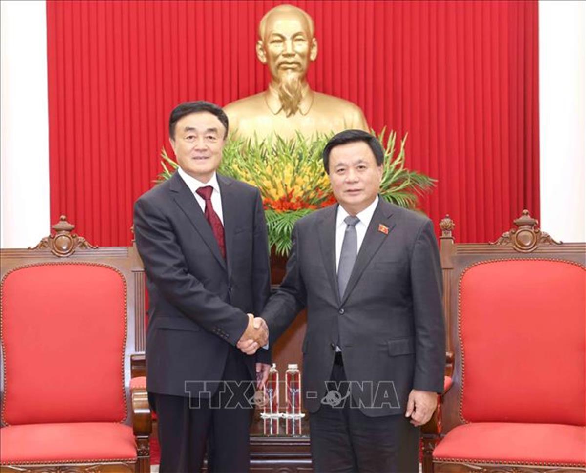 Vietnamese, Chinese Parties promote theoretical exchanges