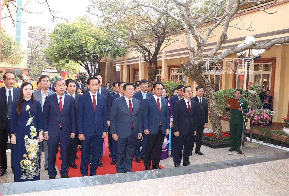 truong chinh tri 7.JPG