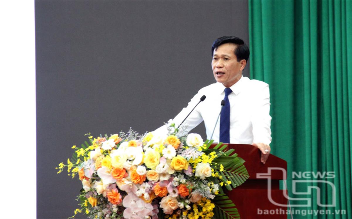  Khai giảng Lớp bồi dưỡng, cập nhật kiến thức cho cán bộ lãnh đạo, quản lý tỉnh Thái Nguyên