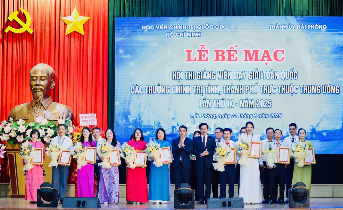 Bế mạc Hội thi Giảng viên dạy giỏi toàn quốc các trường chính trị tỉnh, thành phố trực thuộc Trung ương lần thứ IX - Năm 2025