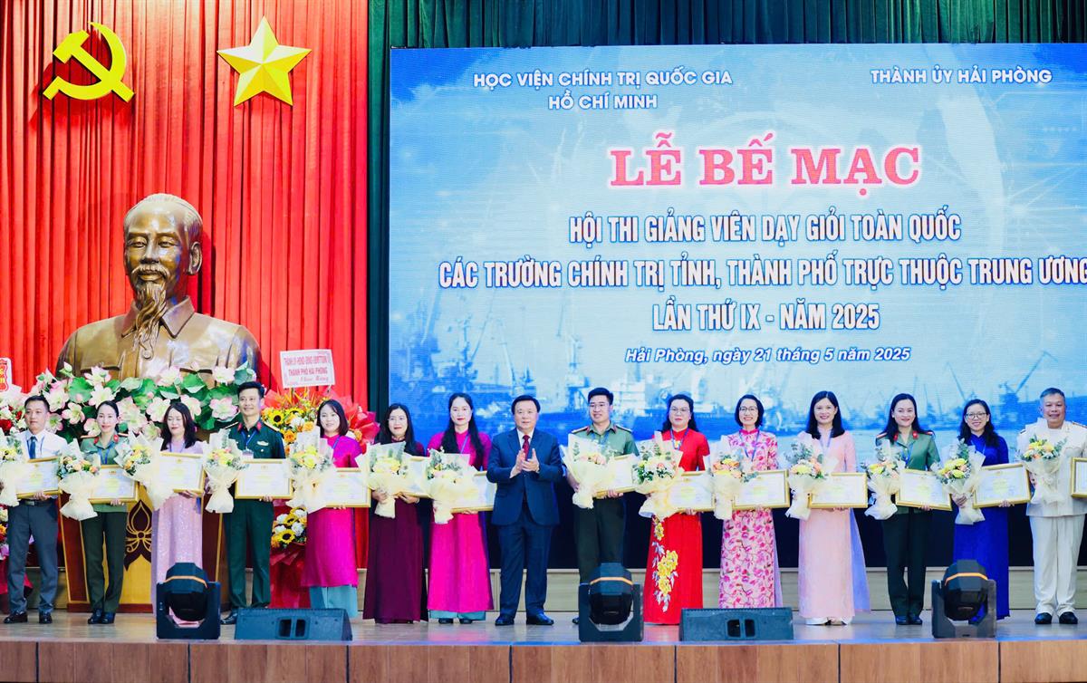 Bế mạc Hội thi Giảng viên dạy giỏi toàn quốc các trường chính trị tỉnh, thành phố trực thuộc Trung ương lần thứ IX - Năm 2025